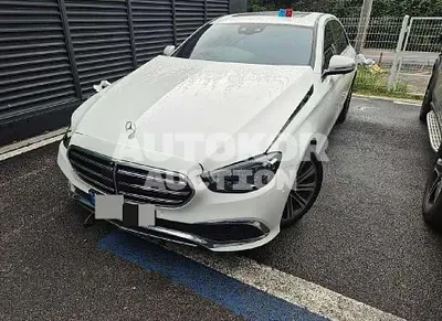 2023, Mercedes-Benz / E 350, 17546 км., gas, 2000 куб.см.