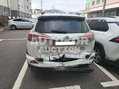 2017, Toyota / RAV4, VIN: JTMDJREV4HD147160, 46714 км., hybrid