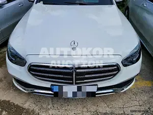 2022, Mercedes-Benz / E 300, 3000 км., hybrid