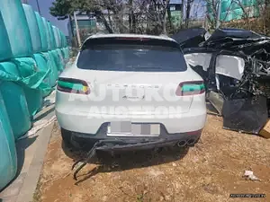 2016, Porsche / Macan, VIN: WP1AD2950HLB70550, 90000 км., diesel