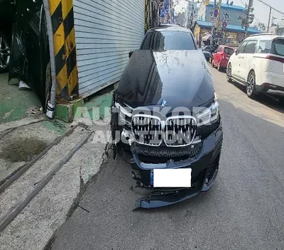 2021, BMW / 530, VIN: WBA71BH00MWX14531, 61011 км., gas