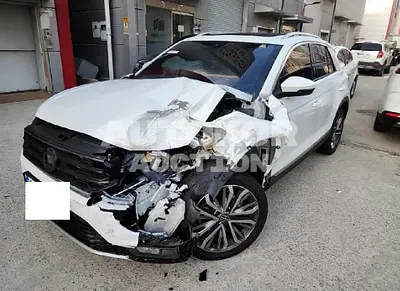 2021, Volkswagen / T-Roc, VIN: WVGZZZA1ZMV028178, 41051 км., diesel