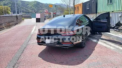 2025, Genesis / G80, 10729 км., gas, 2497 куб.см.