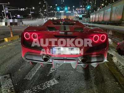 2021, Ferrari / F8 Spider, 31000 км., gas