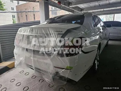 2017, Mercedes-Benz / e300, 70595 км., gas