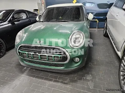2021, MINI / Cooper, 57646 км., gas