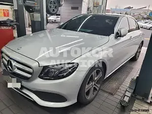 2016, Mercedes-Benz / E 300, 61899 км., gas, 1991 куб.см.