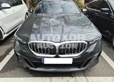 2024, BMW / 520i, 71743 км., gas