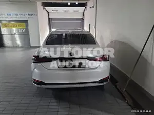 2022, Lexus / ES 300, 10854 км., hybrid