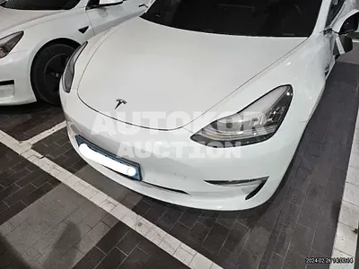 2020, Tesla / Model 3, VIN: 5YJ3E1EB8LF774310, 27038 км., electric
