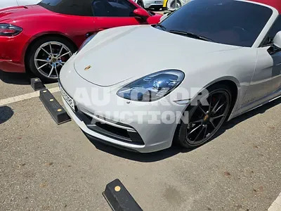 2021, Porsche / 718 boxster, VIN: WP0CD2982MS232342, 22000 км., gas
