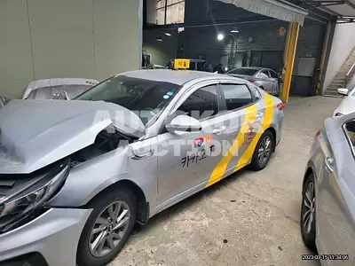 2022, Kia / K5, VIN: KNAGU416BNA406369, 96334 км., lpg