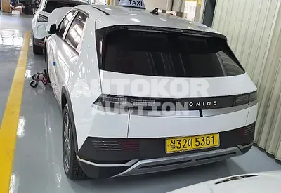 2022, Hyundai / Ioniq, VIN: KMHKL81AFNU061914, 2543 км., electric
