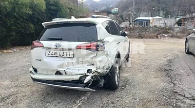 2016, Toyota / RAV4, VIN: JTMDJREV0GD041268, 49311 км., hybrid