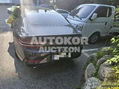 2026, Genesis / G80, 10000 км., gas, 2500 куб.см.