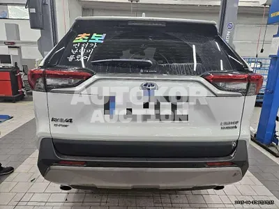 2024, Toyota / RAV4, 25444 км., hybrid