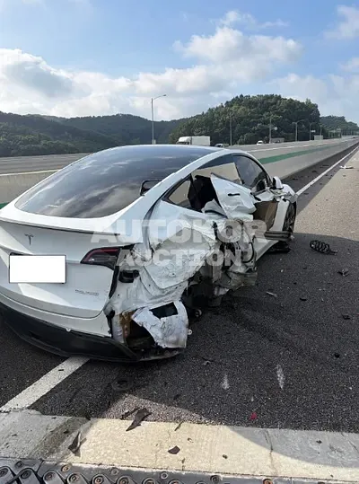 2023, Tesla / Model Y, 56000 км., electric 2023, Tesla / Model Y, 56000 км., electric