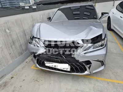2024, Lexus / es300h, VIN: JTHBA1C1XR2020398, 33221 км., hybrid