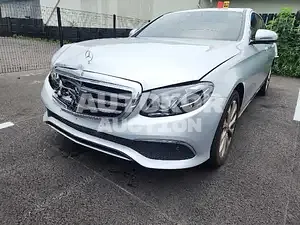 2020, Mercedes-Benz / E 300, 35296 км., gas, 1991 куб.см.