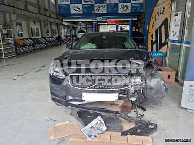 2017, Volvo / S90, VIN: YV1PS102DH1012628, 40255 км., gas