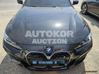 2022, BMW / i4, 85074 км., electric
