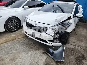 2015, BMW / Z1, VIN: KNAFK41BBFA415078, 130000 км., diesel, 1582 куб.см.