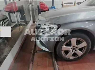 2017, Mercedes-Benz / C 200, VIN: WDDWF4CB7HF510115, 34170 км., gas