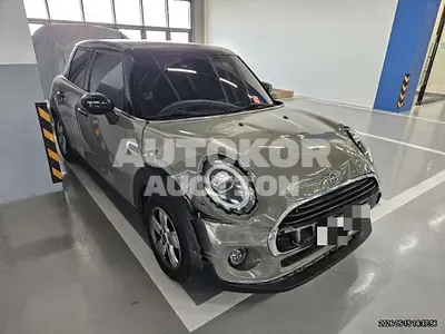 2020, MINI / Cooper, 136795 км., gas