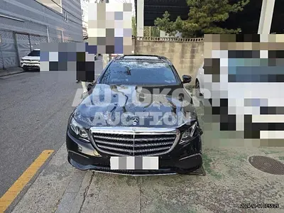 2019, Mercedes-Benz / E 300, 67148 км., gas