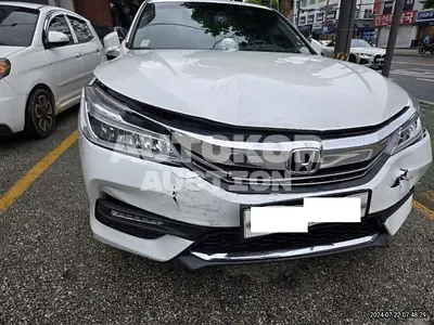 2017, Honda / Accord, VIN: 1HGCR2680HA511103, 53335 км., gas