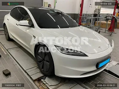2025, Tesla / Model 3, VIN: LRW3E7FS5SC473889, 26999 км., electric, 1 куб.см.