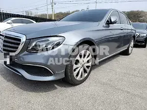 2018, Mercedes-Benz / E 300, unknown