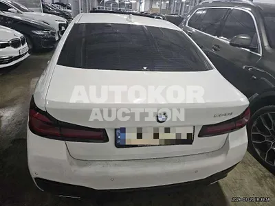 2022, BMW / 520i, 67906 км., gas