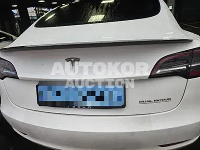2022, Tesla / Model 3, 50000 км., electric