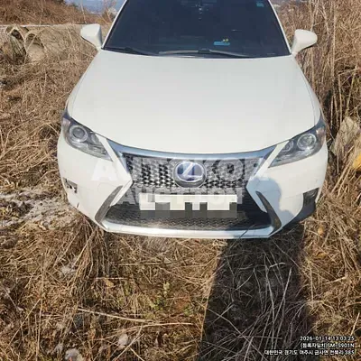 2016, Lexus / ct200h, 200000 км., hybrid