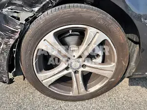 2017, Mercedes-Benz / E 200, unknown