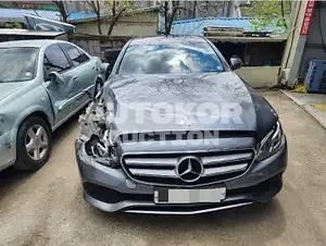 2016, Mercedes-Benz / E 200, 97722 км., gas