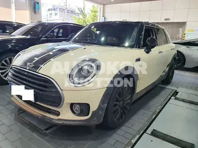 2021, MINI / Clubman, VIN: WMW71BB06M2P32466, 46618 км., diesel