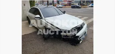 2024, Mercedes-Benz / e300, 14287 км., gas, 1999 куб.см.