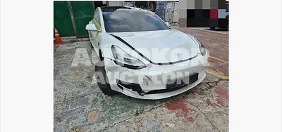 2020, Tesla / Model 3, 71649 км., electric, 225 куб.см.