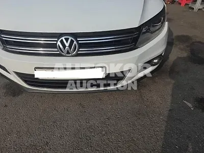 2015, Volkswagen / Tiguan, VIN: KMFZCZ7KAFU078762, 171153 км., diesel, 1968 куб.см.