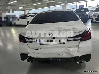 2023, BMW / 520, 50232 км., gas