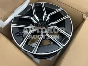 2023, BMW / 740, unknown