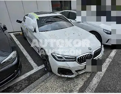 2022, BMW / 530, 81783 км., gas, 1998 куб.см.