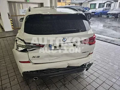 2020, BMW / 330, 88932 км., hybrid
