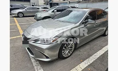 2019, Lexus / ES 300, 136536 км., hybrid, 2487 куб.см.