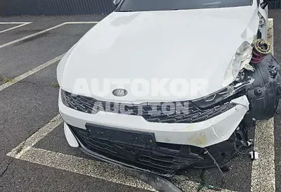 2019, BMW / B5, 33553 км., gas, 1600 куб.см.