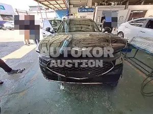 2022, Genesis / G90, 10000 км., gas