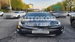 2016, Toyota / Prius, 210000 км., hybrid, 1798 куб.см.