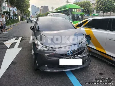 2019, Toyota / Prius, VIN: JTDKARFU8K3100031, 60744 км., hybrid